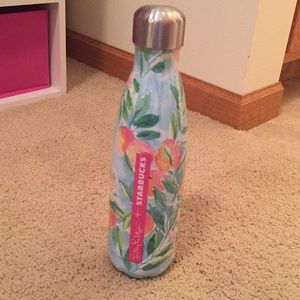 Lilly Pulitzer + Starbucks Swell Bottle